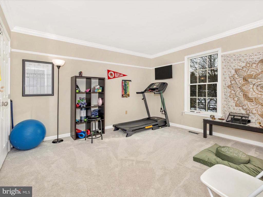 2422 COBBLESTONE WAY