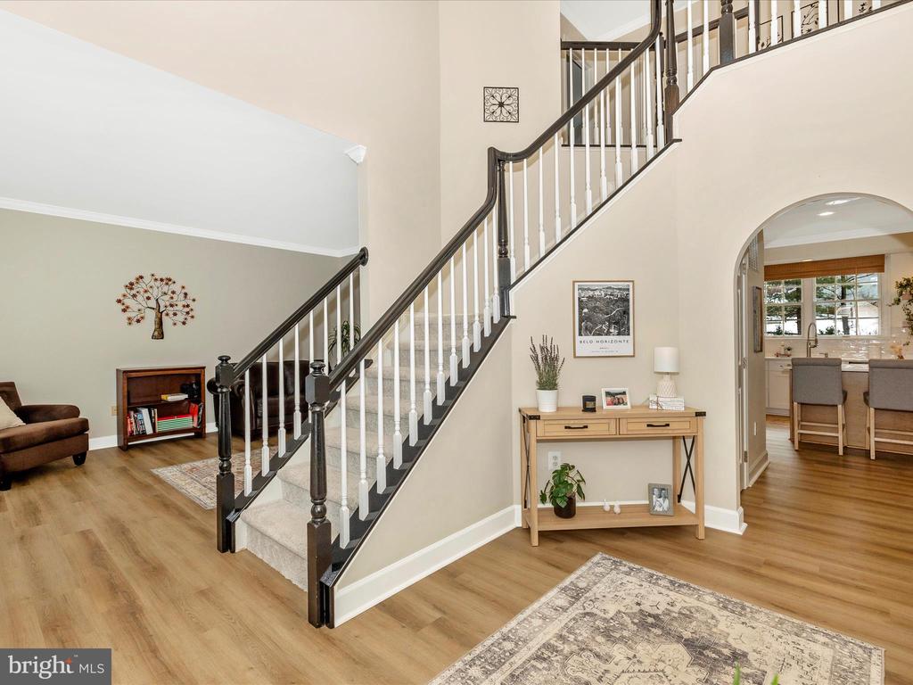 2422 COBBLESTONE WAY