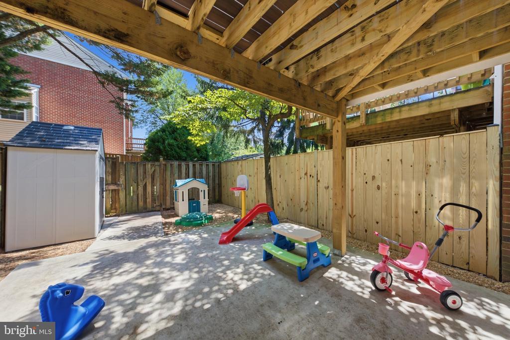 1554 DOCKSIDE DRIVE