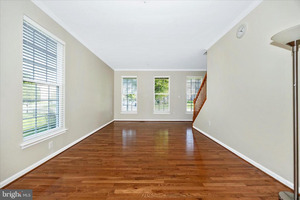 1920 MORAN DRIVE
