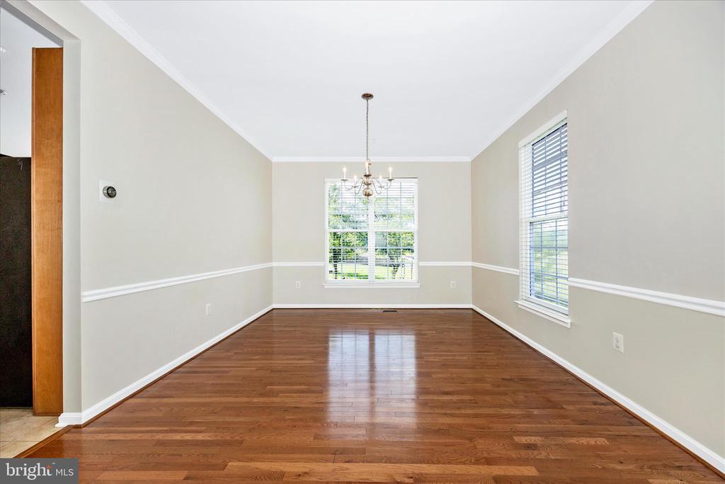 1920 MORAN DRIVE
