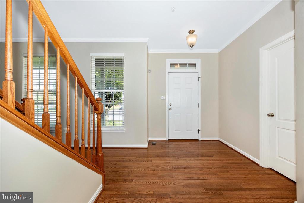 1920 MORAN DRIVE