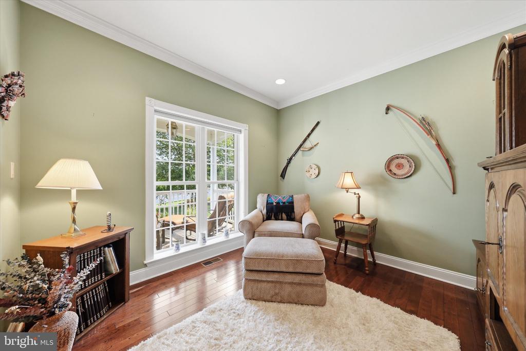 22 E GREEN STREET