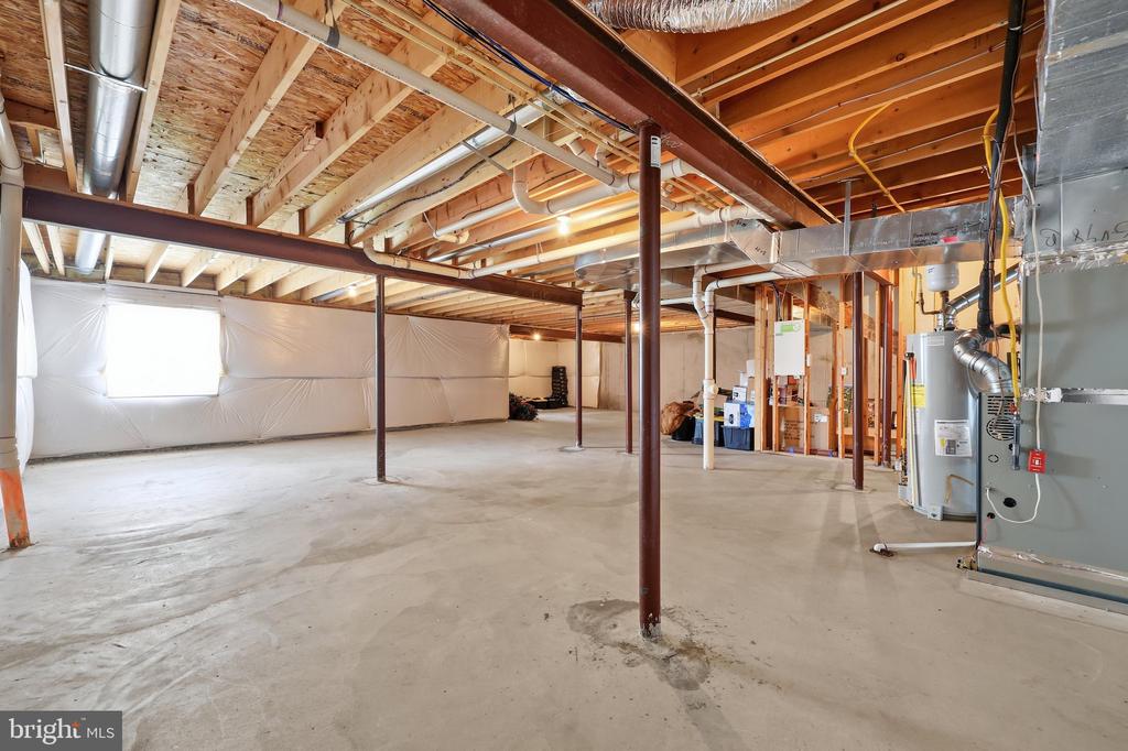 10521 EDWARDIAN LANE Unit: 142