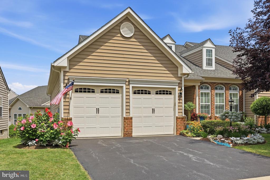 10521 EDWARDIAN LANE Unit: 142