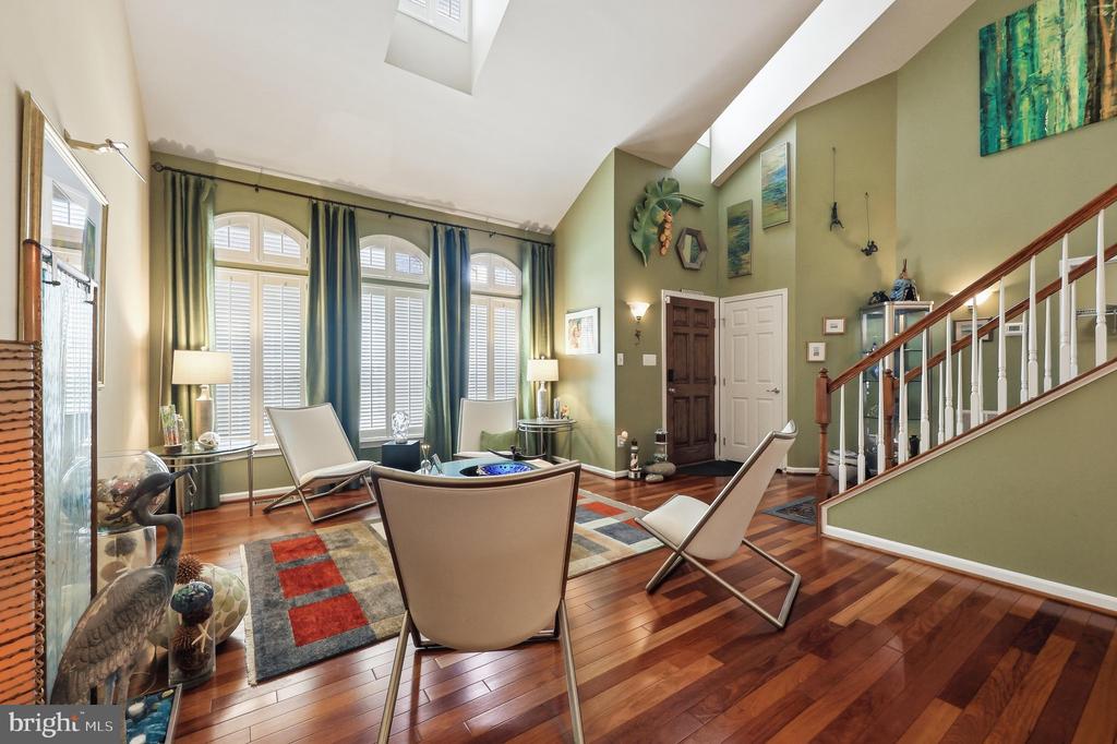 10521 EDWARDIAN LANE Unit: 142