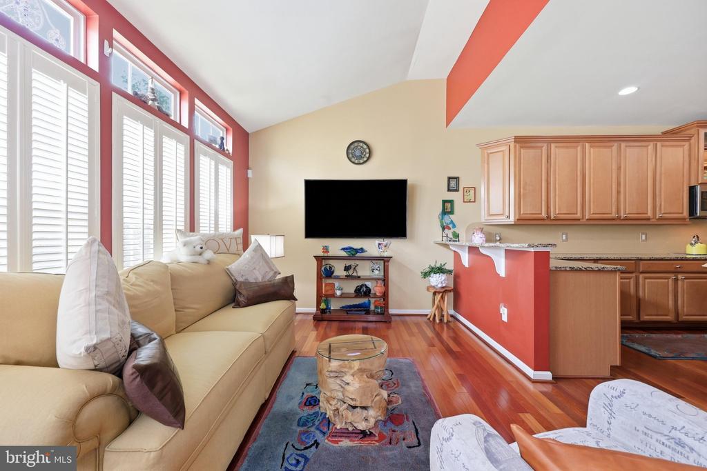 10521 EDWARDIAN LANE Unit: 142