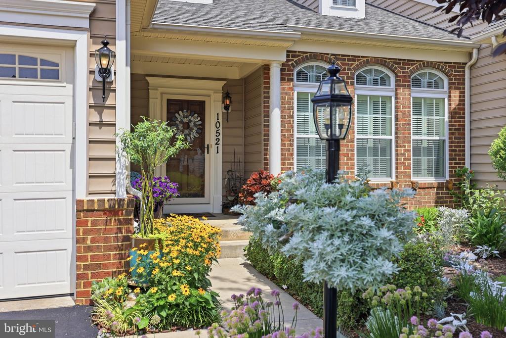 10521 EDWARDIAN LANE Unit: 142