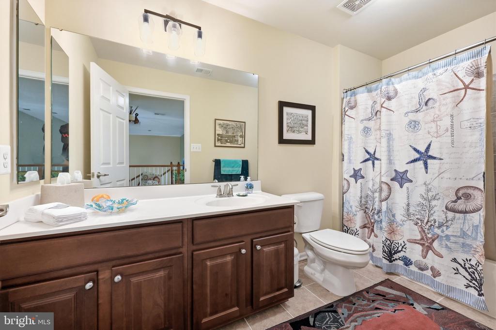 10521 EDWARDIAN LANE Unit: 142