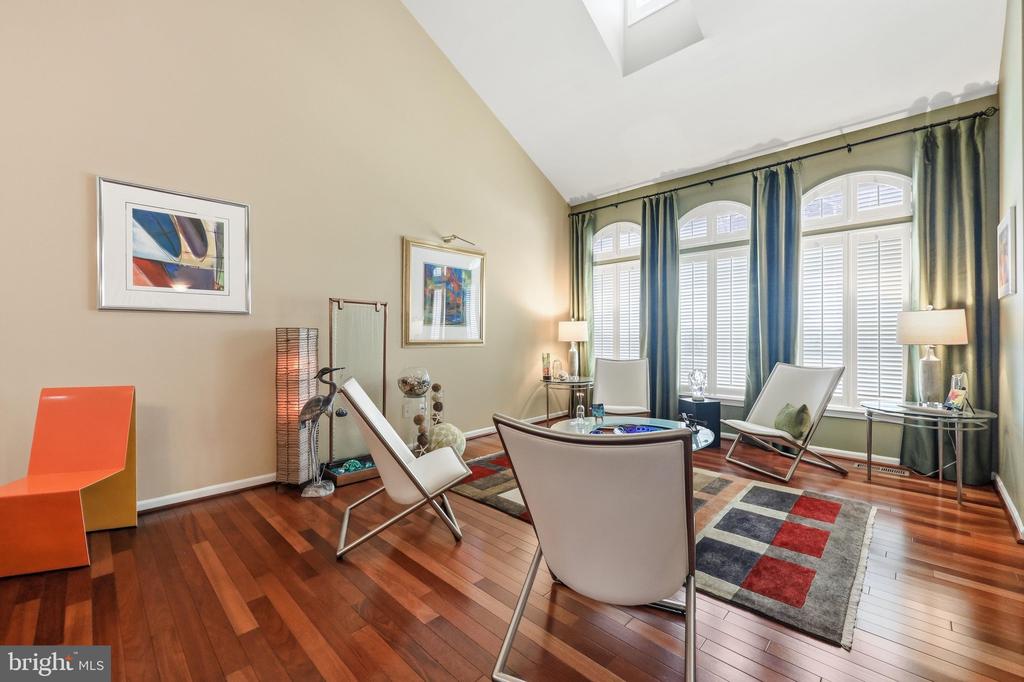 10521 EDWARDIAN LANE Unit: 142