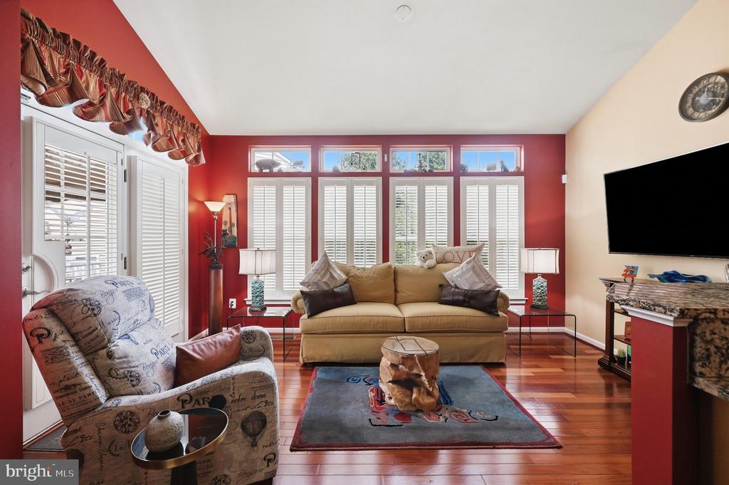 10521 EDWARDIAN LANE Unit: 142