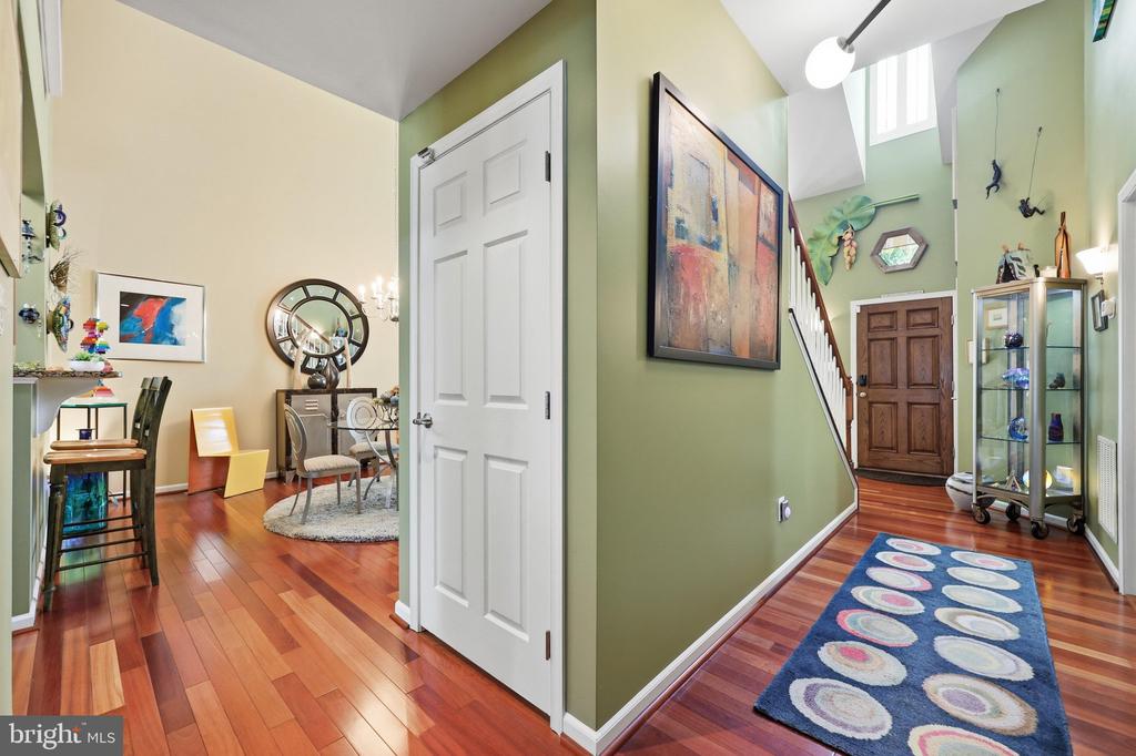 10521 EDWARDIAN LANE Unit: 142