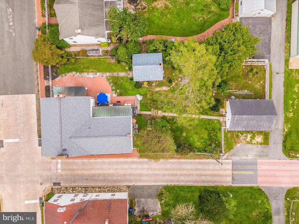 1 W MAIN STREET