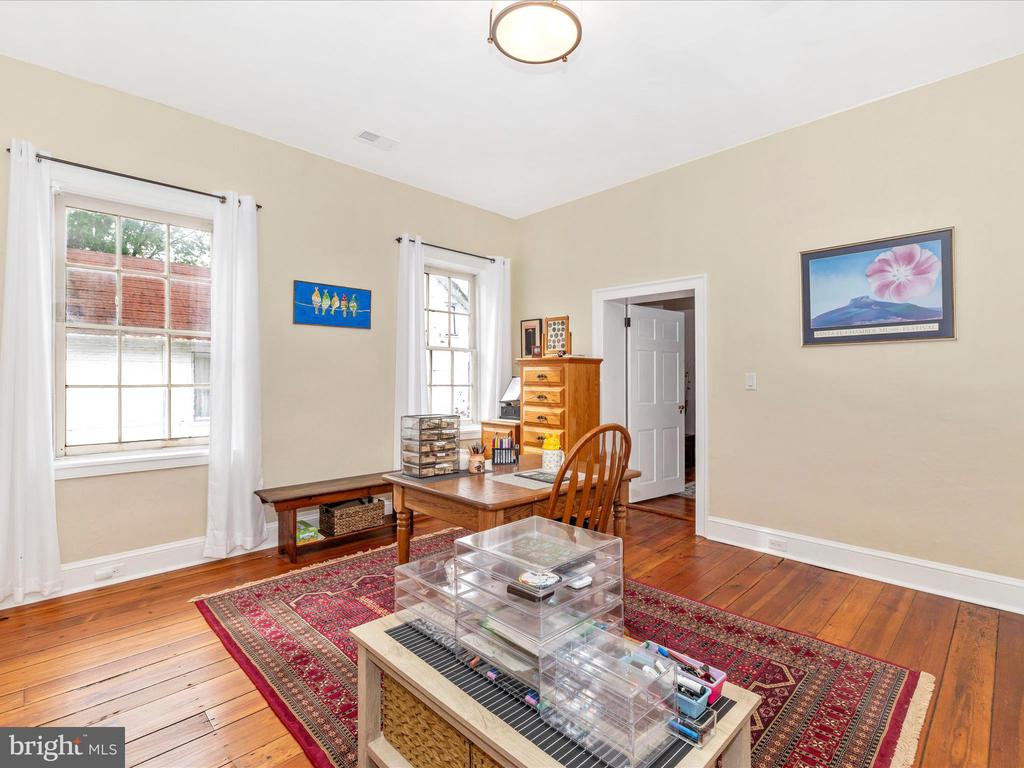 1 W MAIN STREET