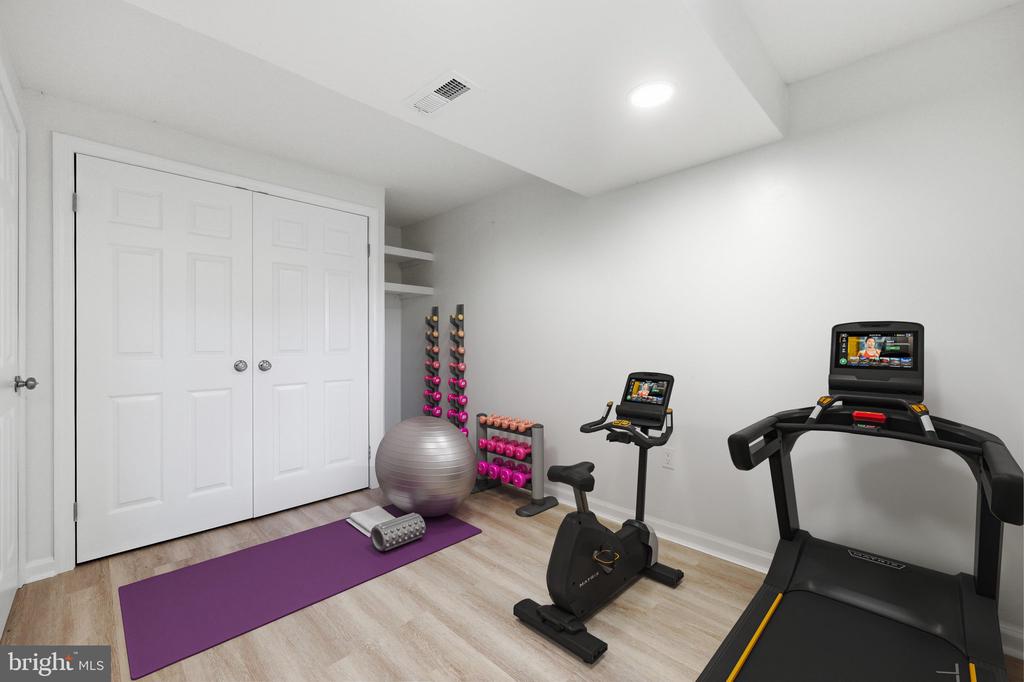 1309 BUTTERFLY LANE