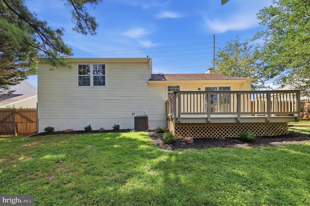 1309 BUTTERFLY LANE