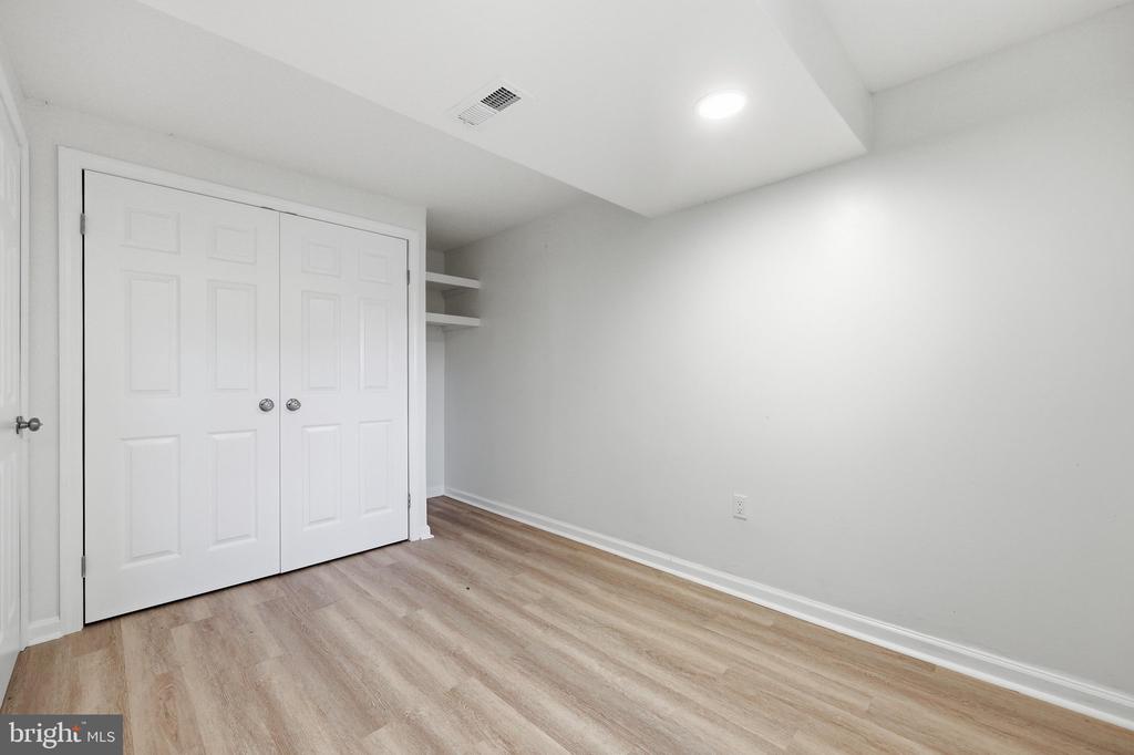 1309 BUTTERFLY LANE