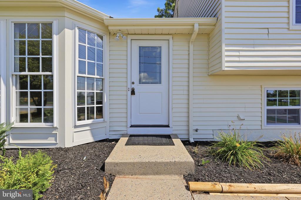 1309 BUTTERFLY LANE