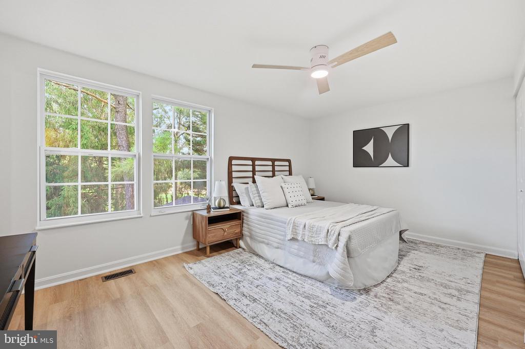 1309 BUTTERFLY LANE