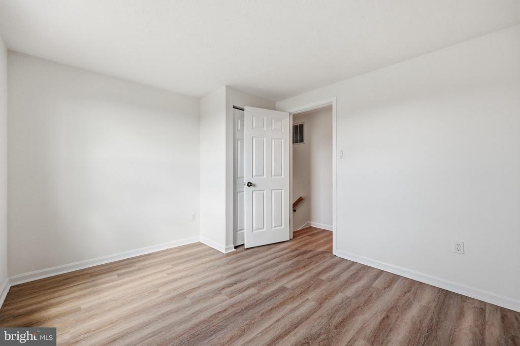 1309 BUTTERFLY LANE