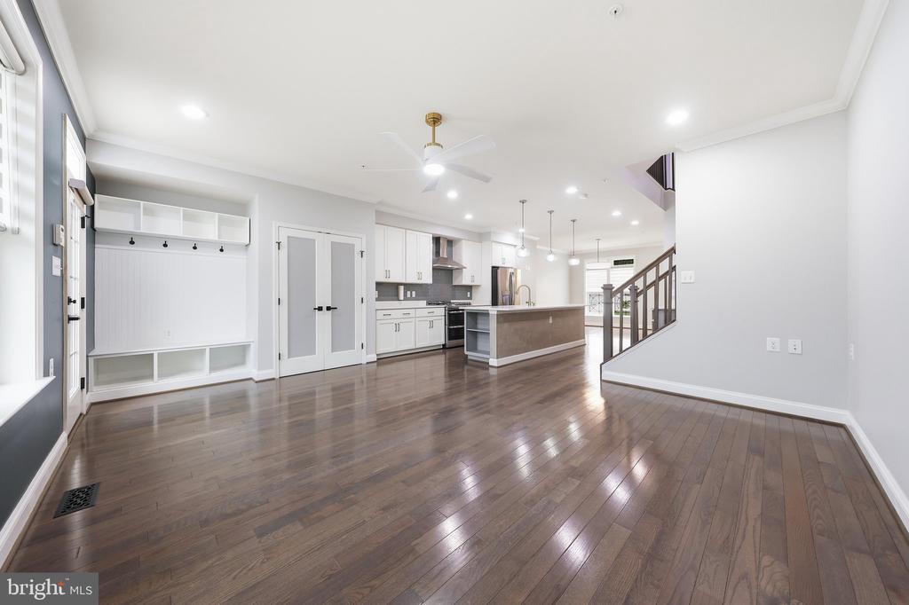 747 HOLDEN ROAD