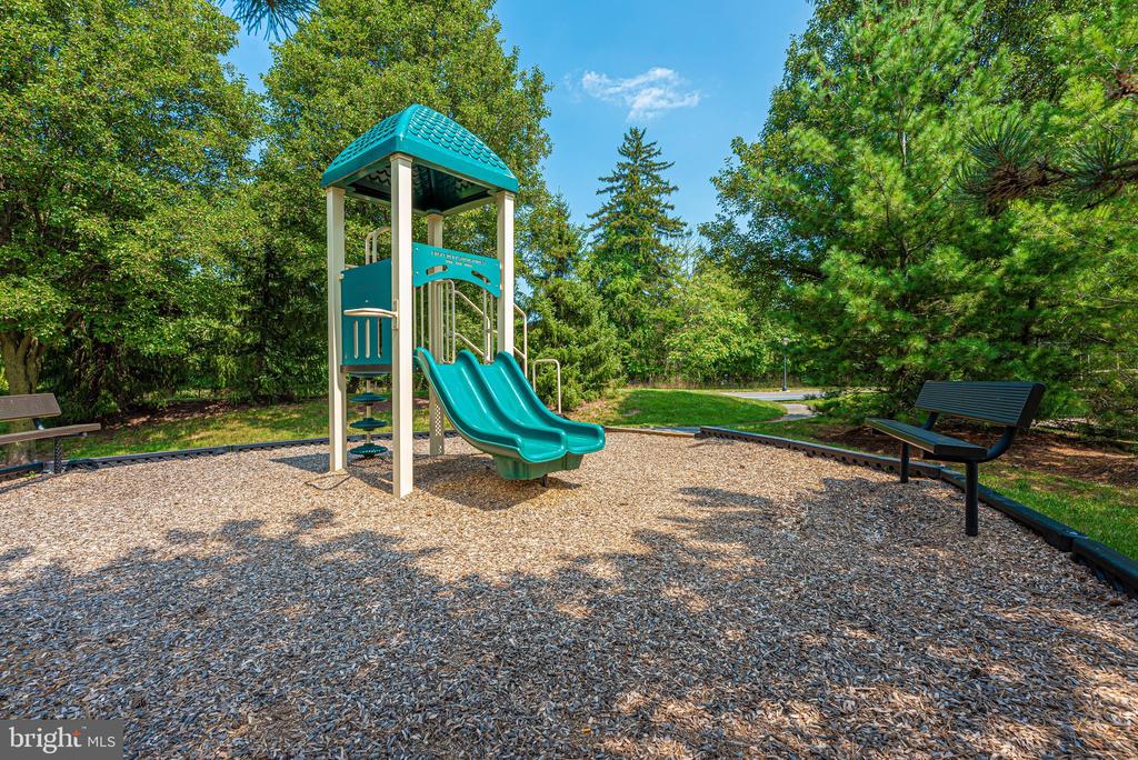 125 HEATHFIELD DRIVE