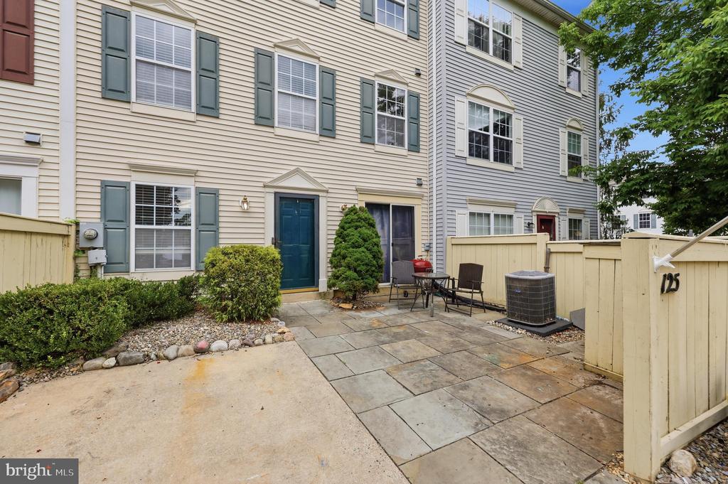 125 HEATHFIELD DRIVE