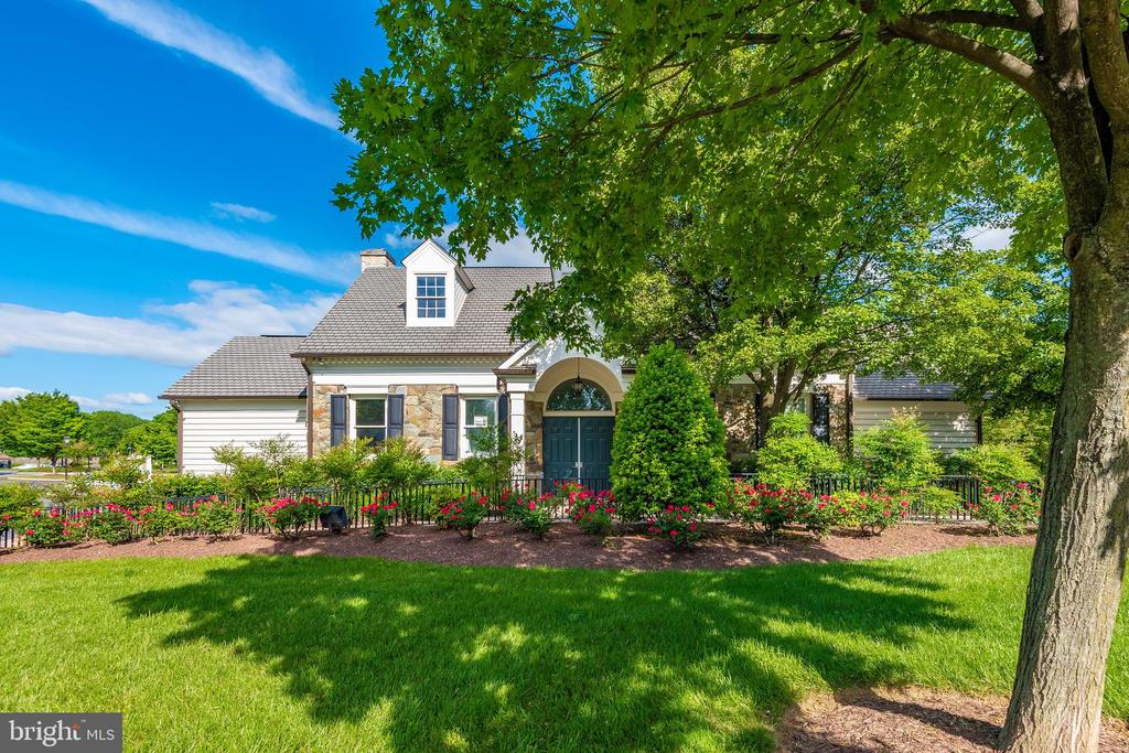 125 HEATHFIELD DRIVE