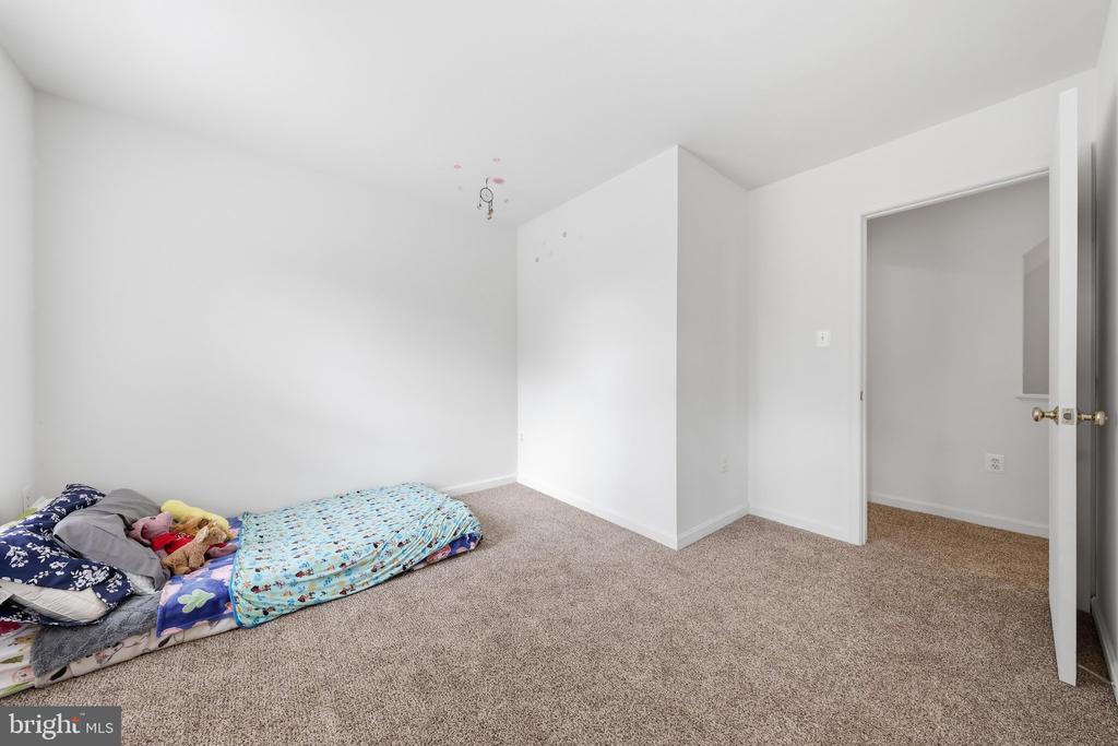 125 HEATHFIELD DRIVE