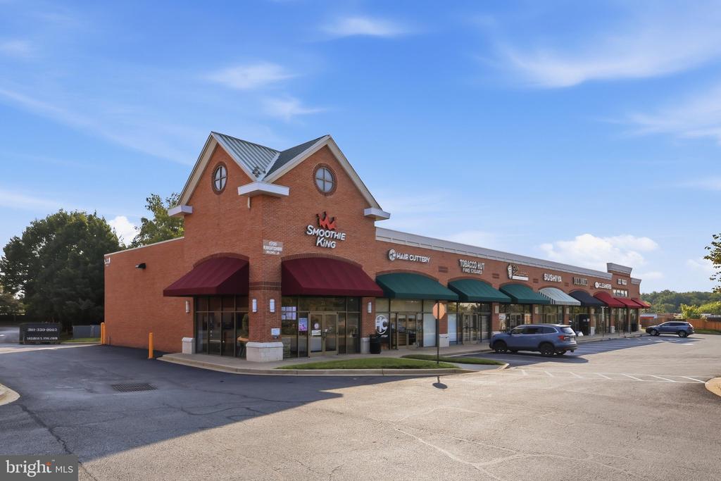 1402 WHEYFIELD DRIVE