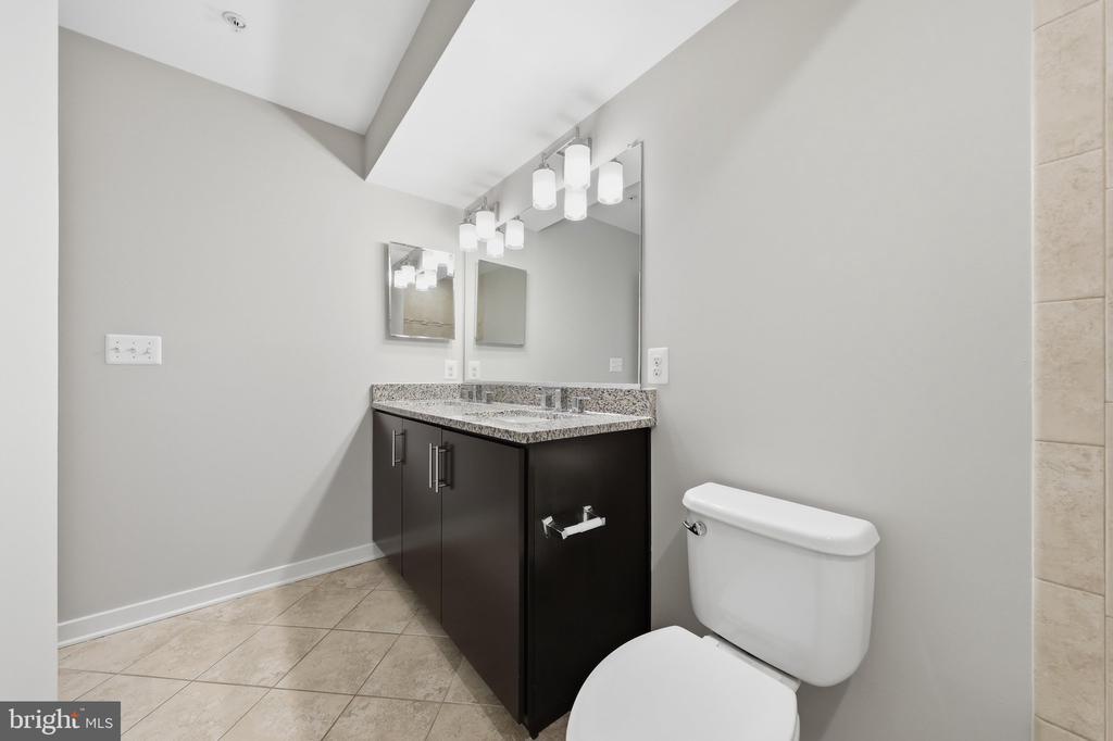 1402 WHEYFIELD DRIVE