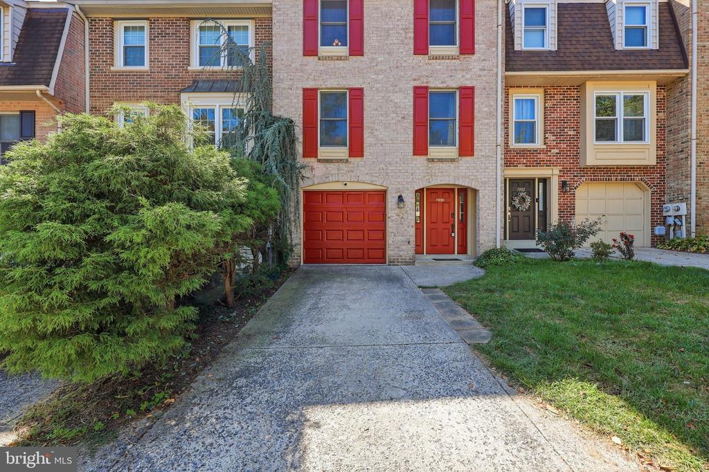 7990 SCHOONER COURT