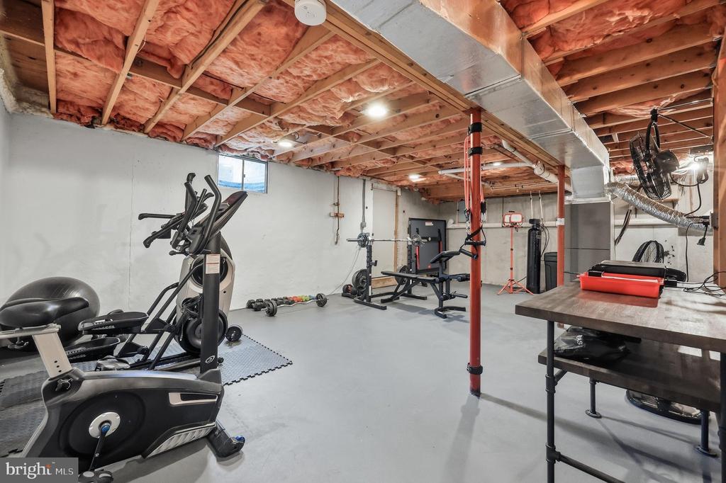 4609 SKYLINE TERRACE