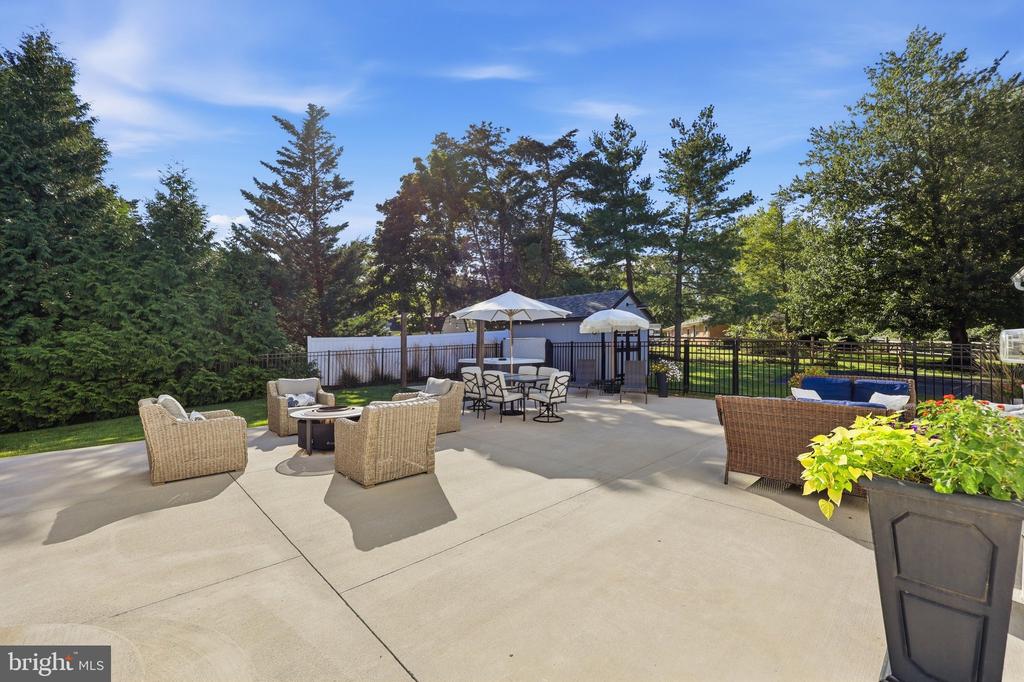 4609 SKYLINE TERRACE