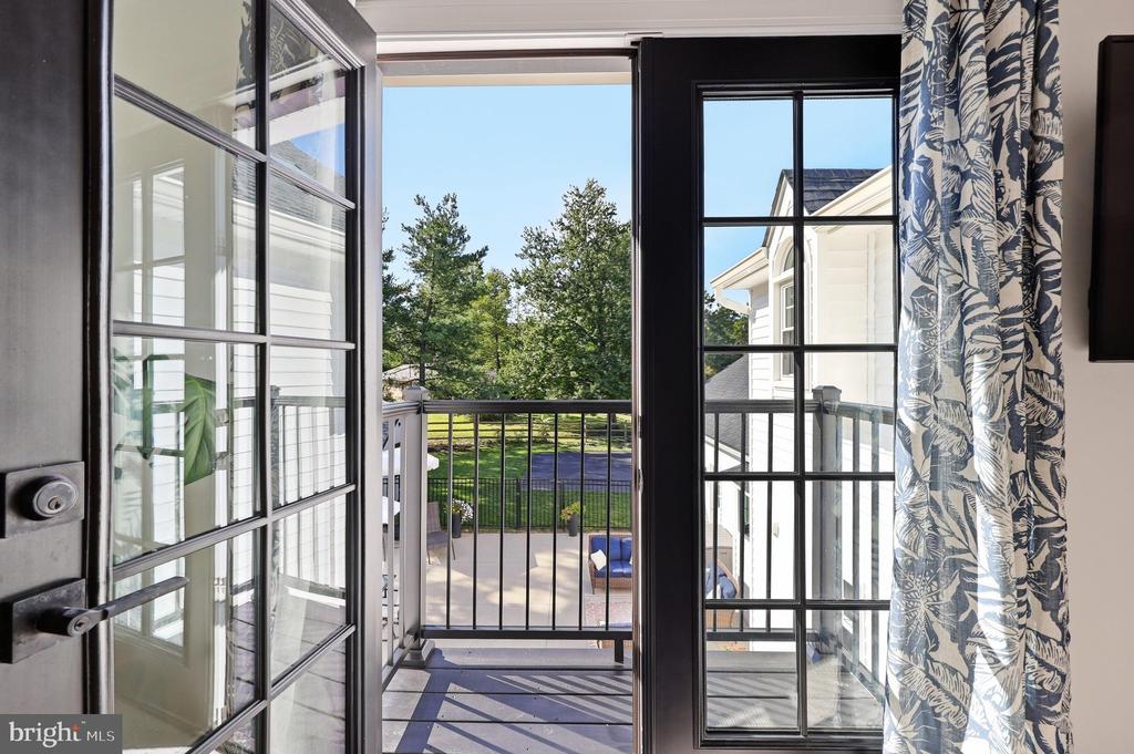 4609 SKYLINE TERRACE