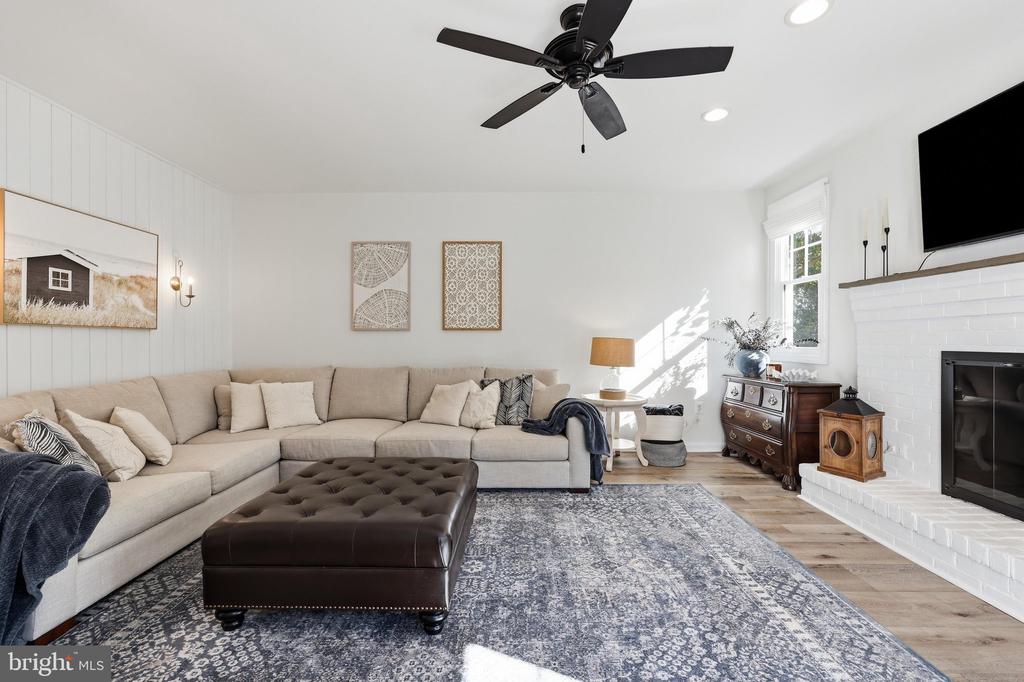 4609 SKYLINE TERRACE