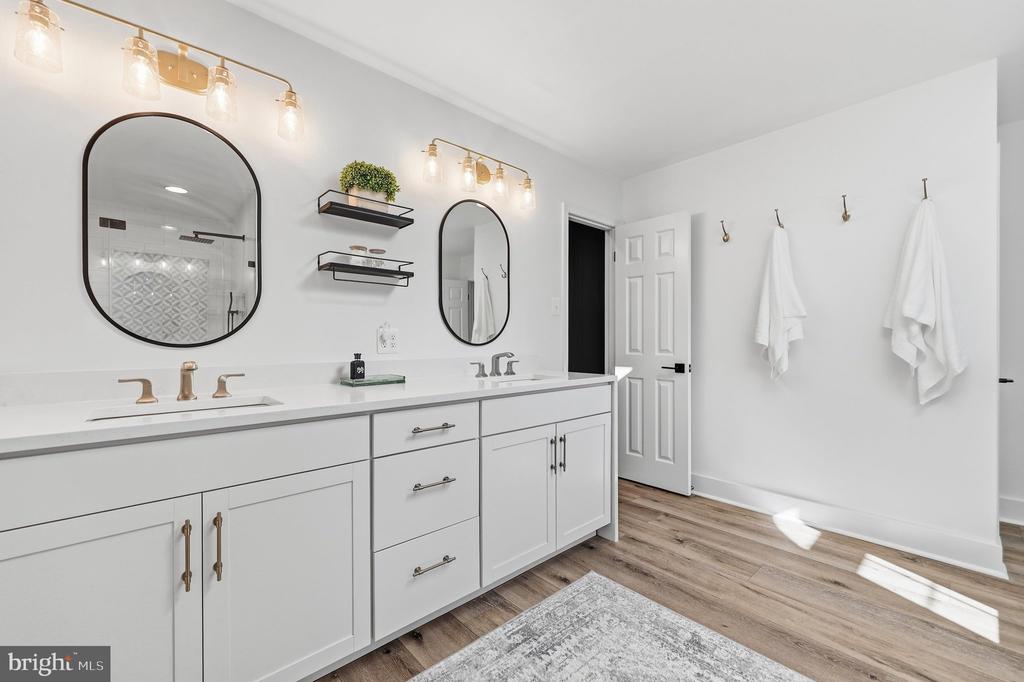 4609 SKYLINE TERRACE