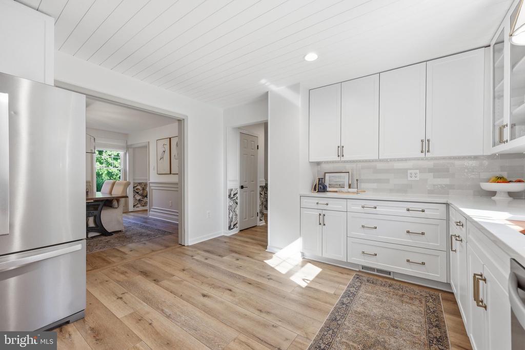 4609 SKYLINE TERRACE