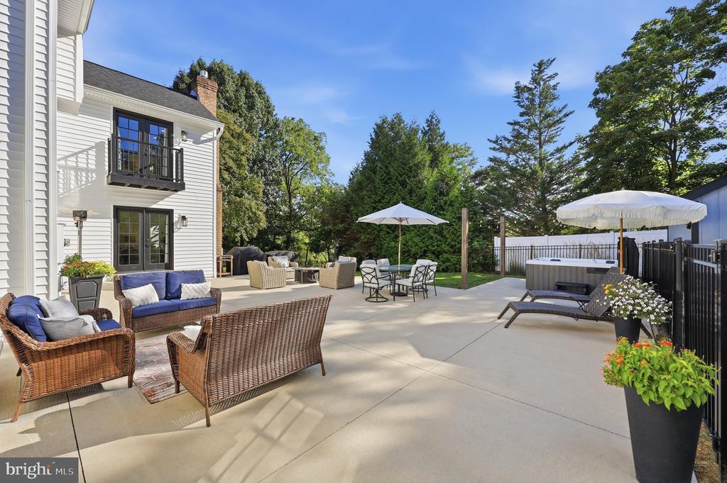 4609 SKYLINE TERRACE