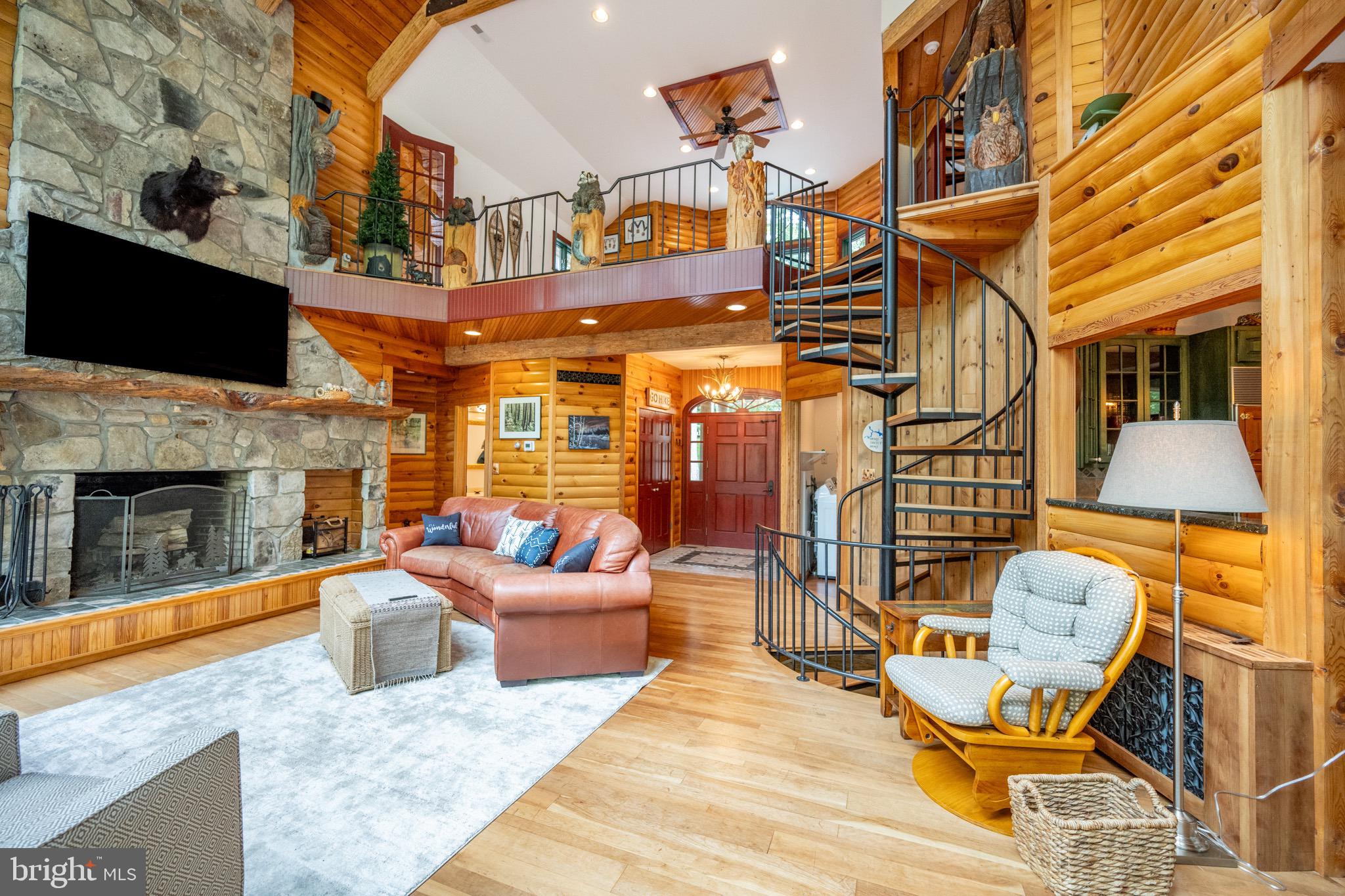 173 Pinnacle Dr