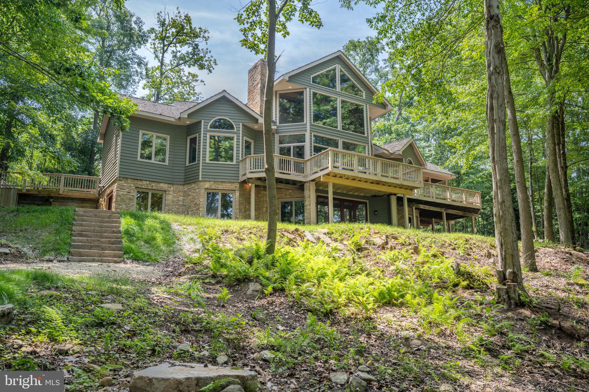 173 Pinnacle Dr