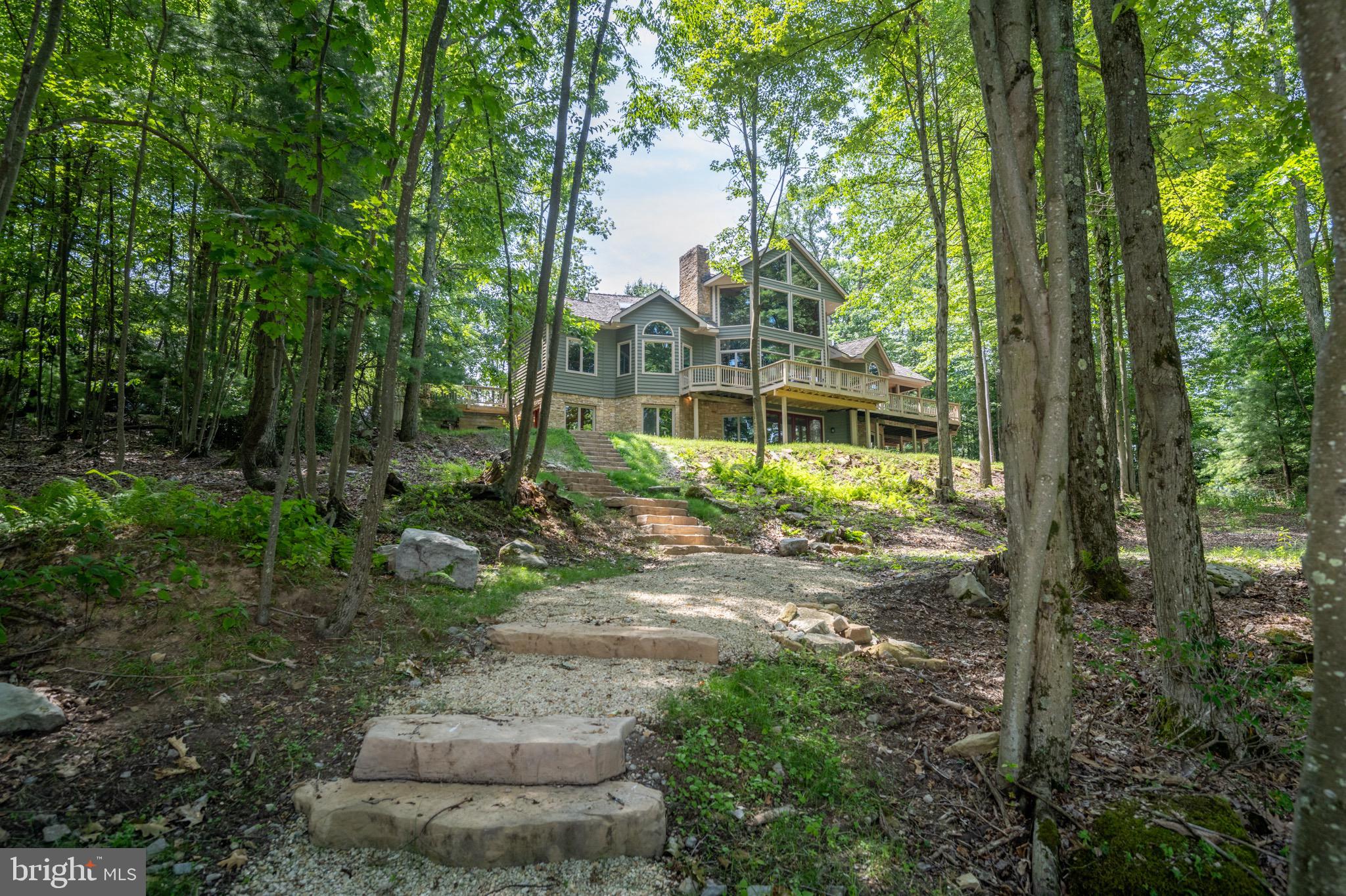 173 Pinnacle Dr