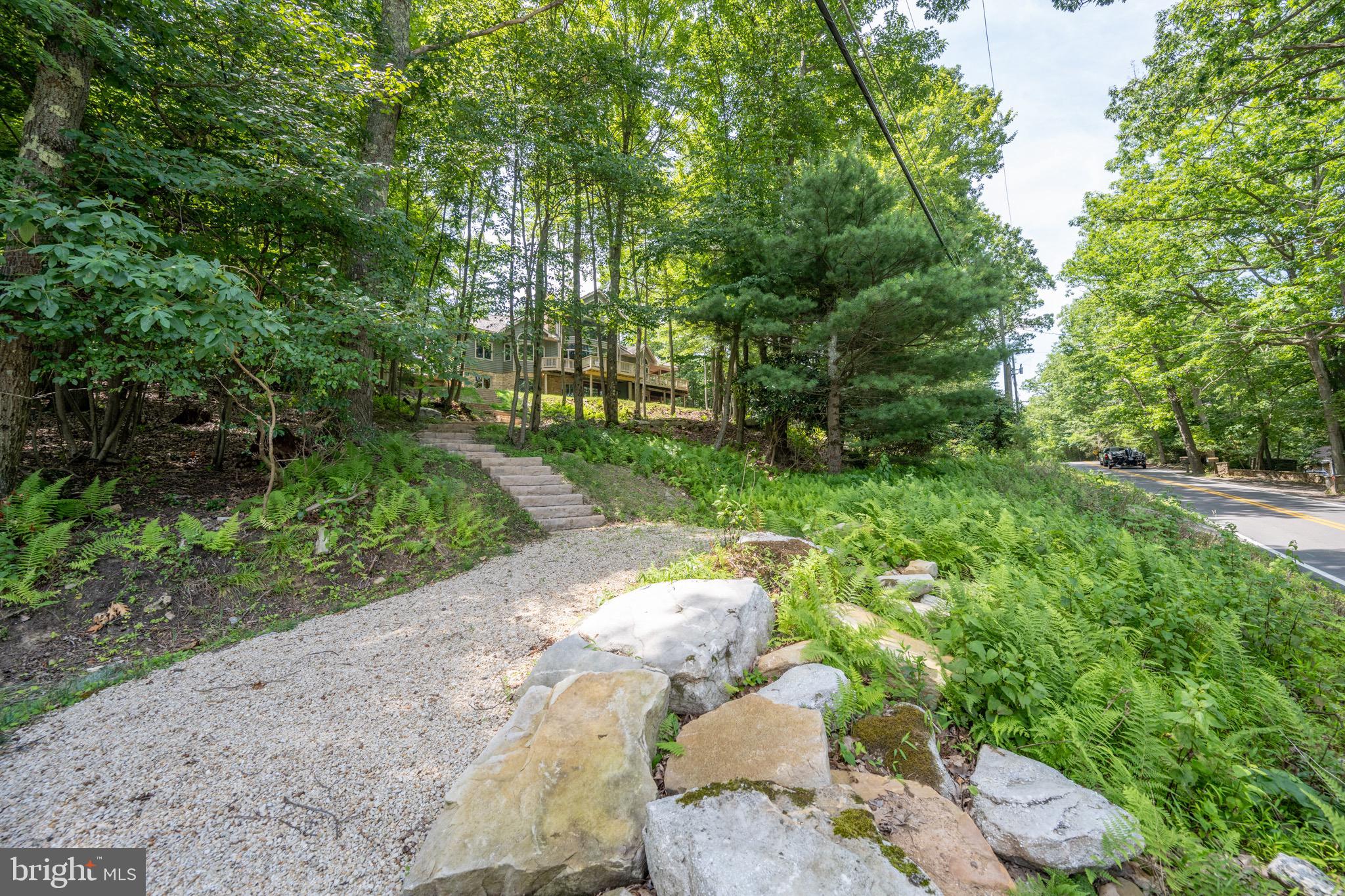 173 Pinnacle Dr