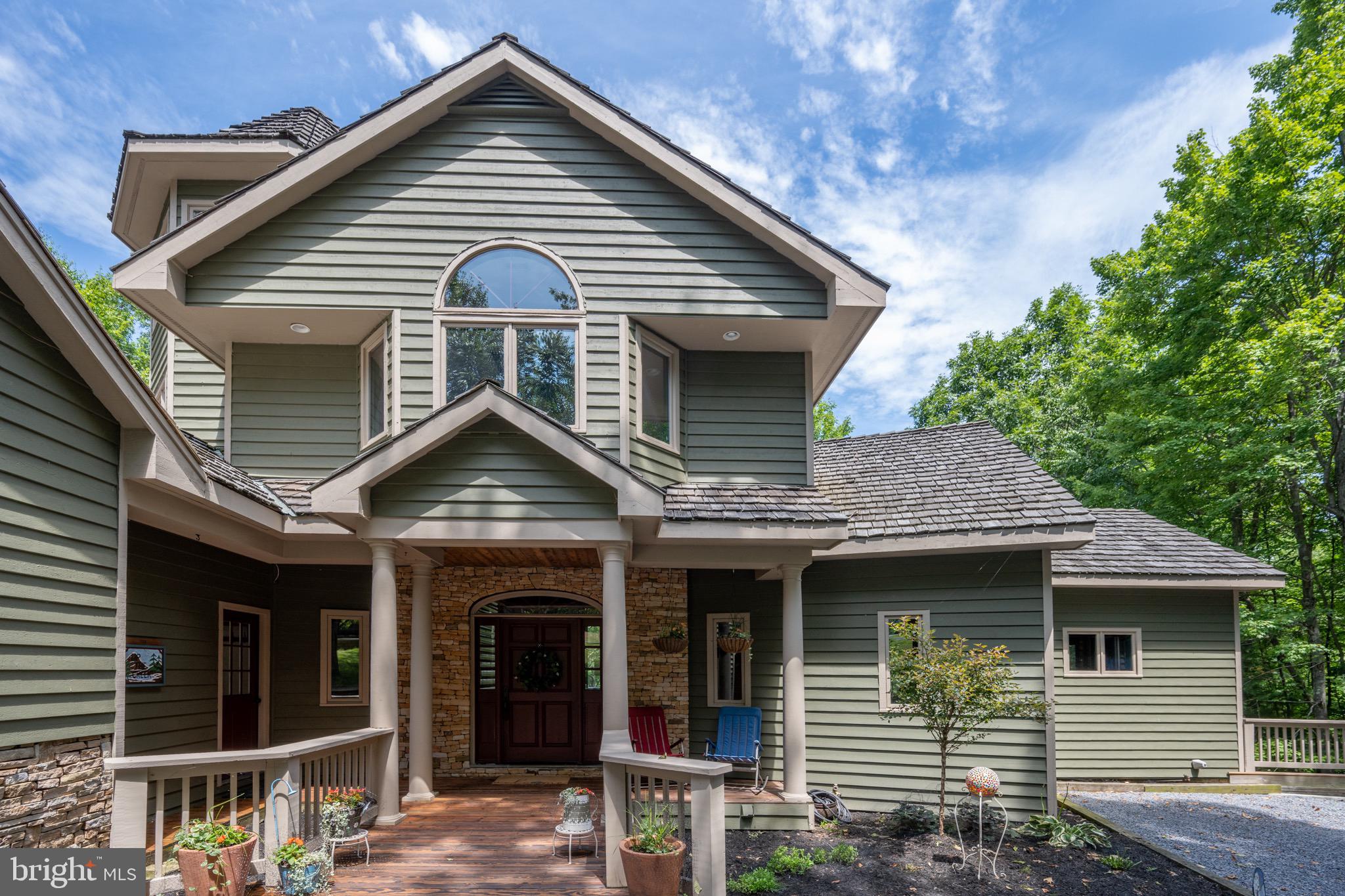 173 Pinnacle Dr