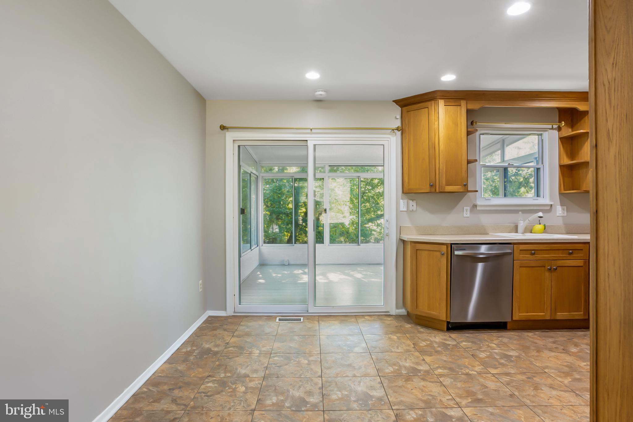 4701 HALE HAVEN DRIVE