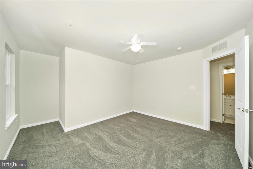 7014 LINDEN AVENUE