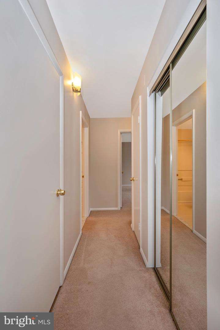 7902 PEARLBUSH DRIVE Unit: 7902-3