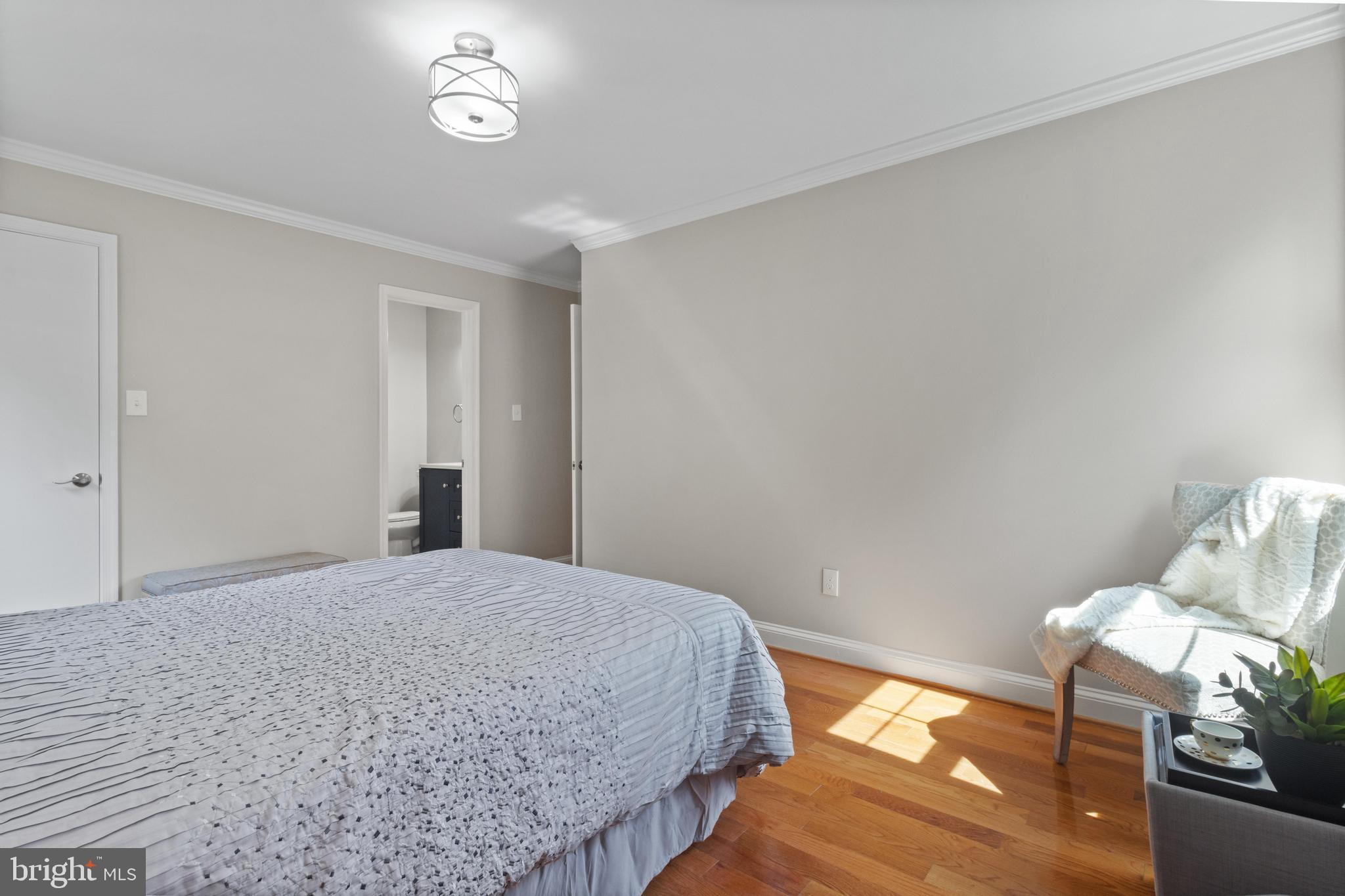 2311 GLENMORE TERRACE