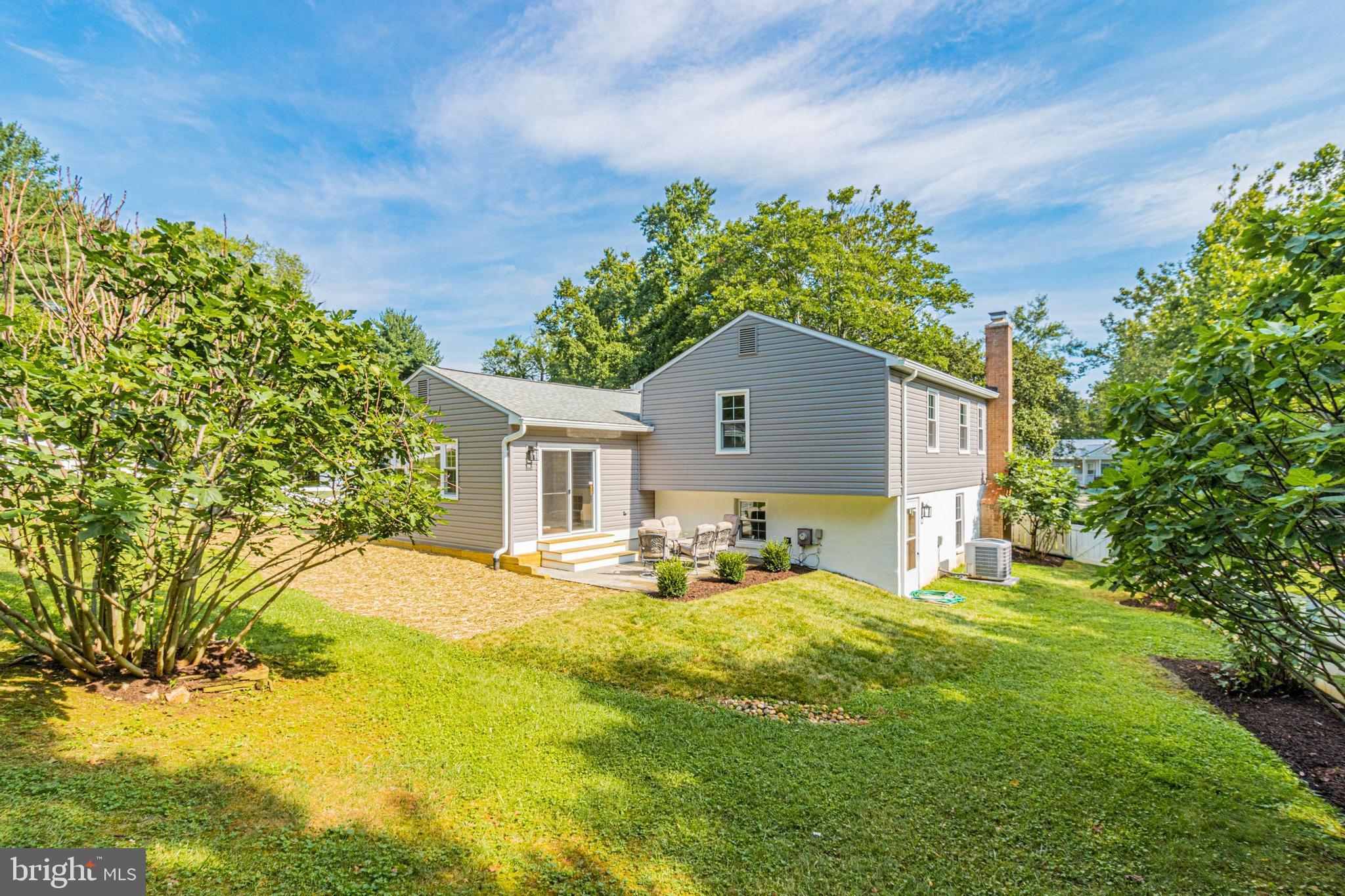 2311 GLENMORE TERRACE