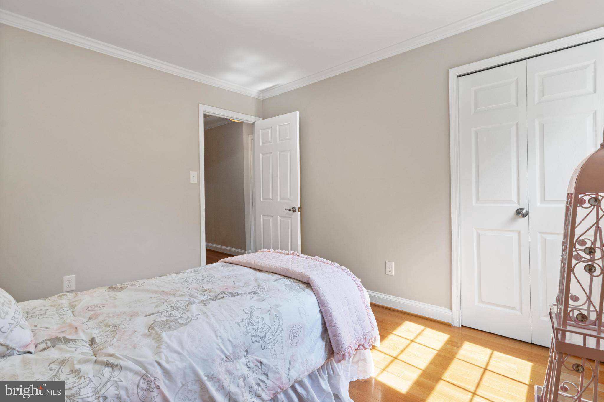 2311 GLENMORE TERRACE